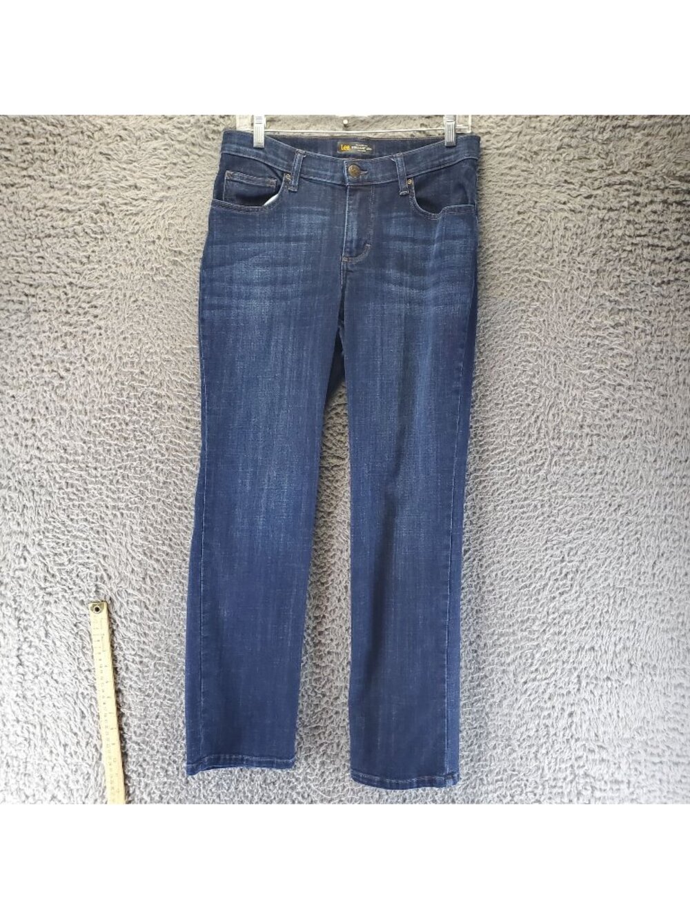 Lee Jeans Womens Size 8 Blue Straight Leg Relaxed Fit Denim Stretch *Read*